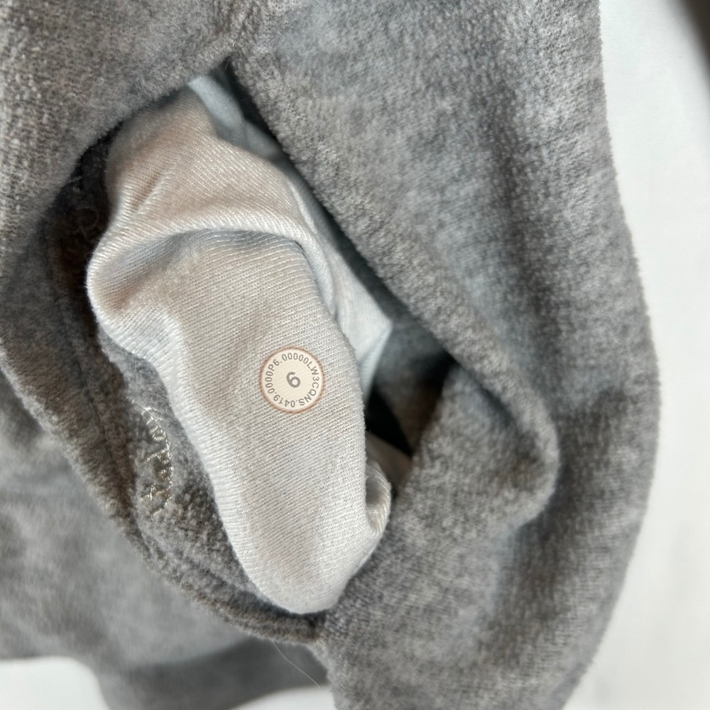 Lululemon Heathered Core Light Gray Go Forward Pullover Size 6 W3CQNS - Picture 3 of 10